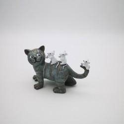 Figurine chat souris sur le dos collection sullivan